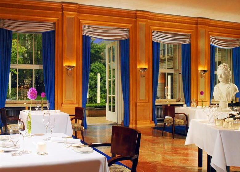 Hotel Elephant Weimar, Autograph Collection