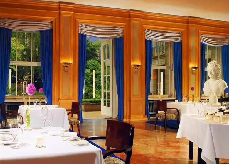 ホテル Elephant Weimar, Autograph Collection