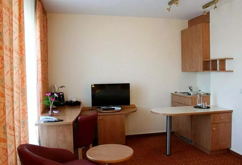 ホテル Mercator Itzehoeklosterforst