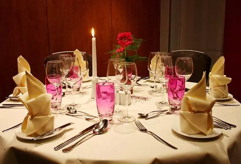 ホテル Mercator Itzehoeklosterforst