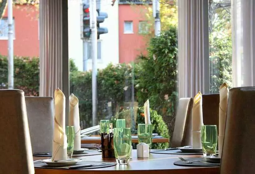 ホテル Mercator Itzehoeklosterforst