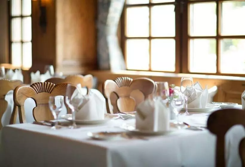 Lindner Hotel Oberstaufen Parkhotel, Part Of Jdv By Hyatt