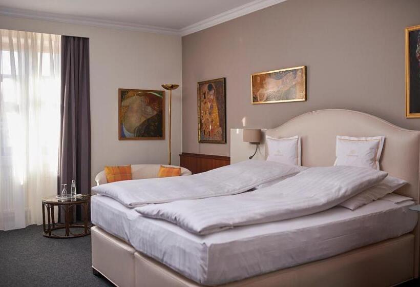 Hotel Goldener Karpfen Ohg