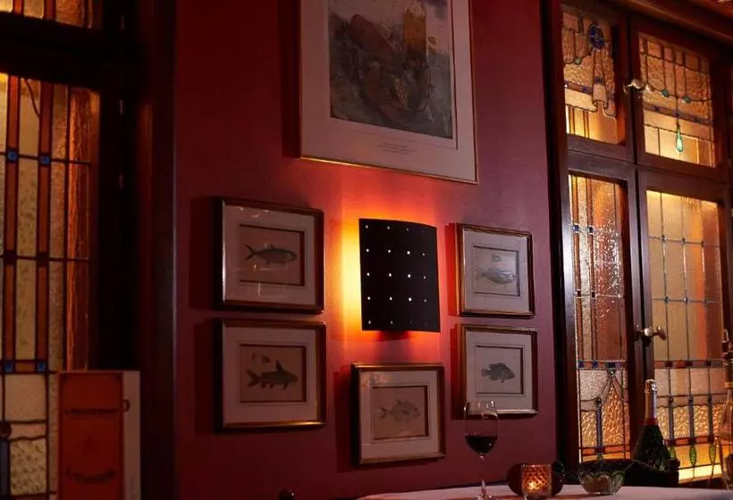 هتل Goldener Karpfen Ohg