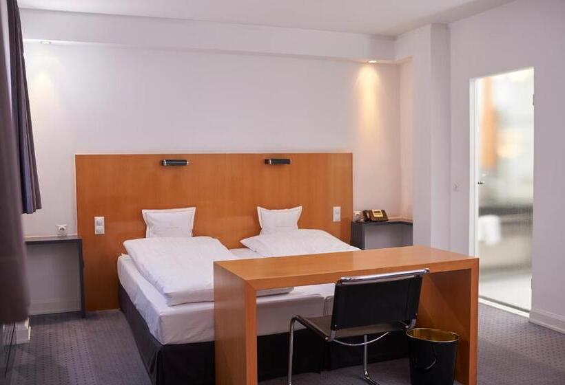 Hotel Goldener Karpfen Ohg