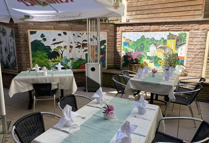 Отель Restaurant Rossle