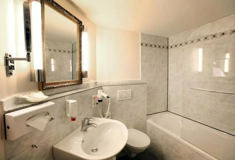 ホテル Gasthof Die Krone