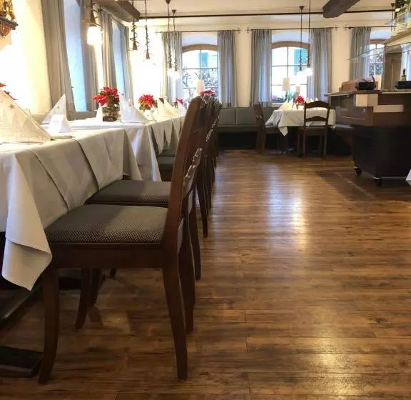 ホテル Gasthof Die Krone