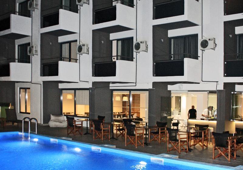 هتل Amphitryon City