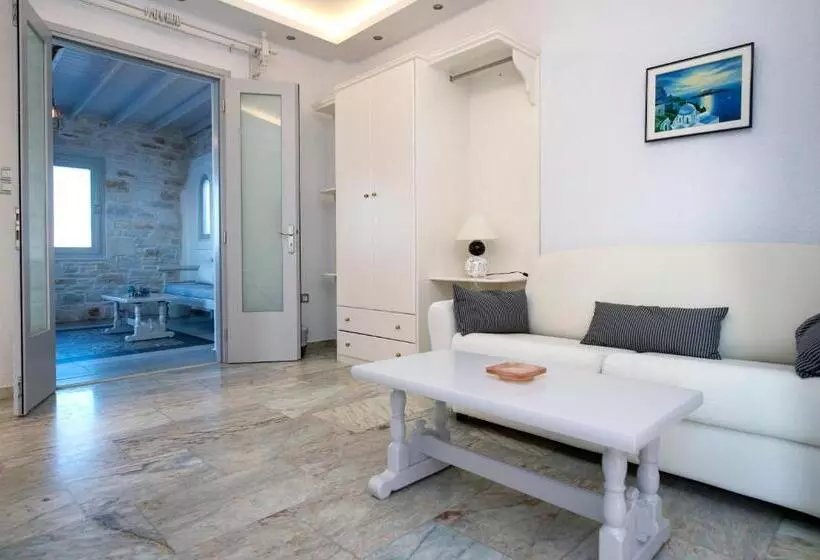 酒店 Contaratos Beach