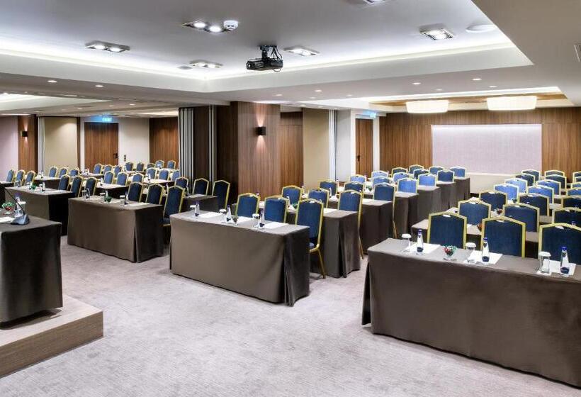 هتل Mediterranean Palace