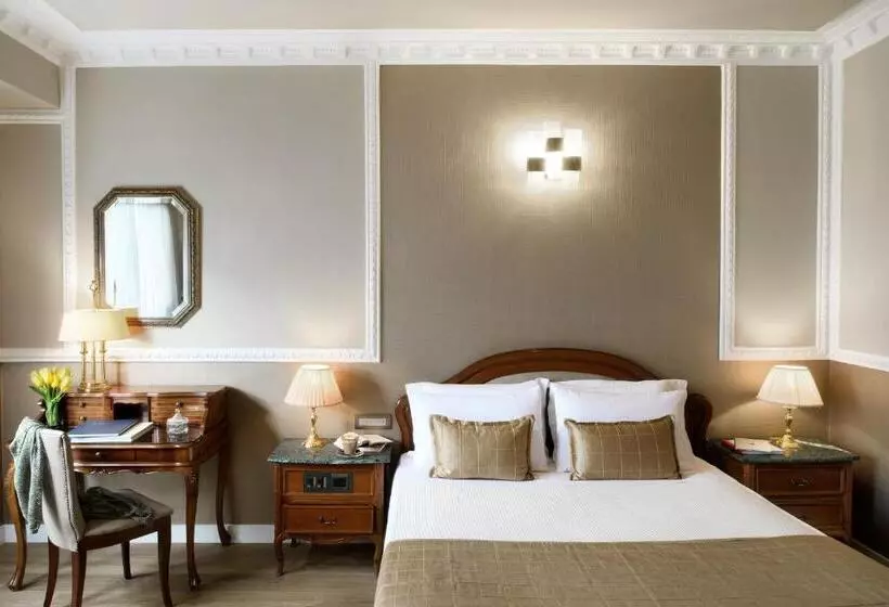 Hotel Mediterranean Palace