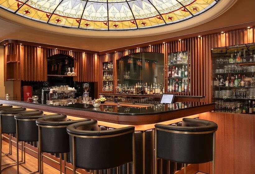 هتل Mediterranean Palace