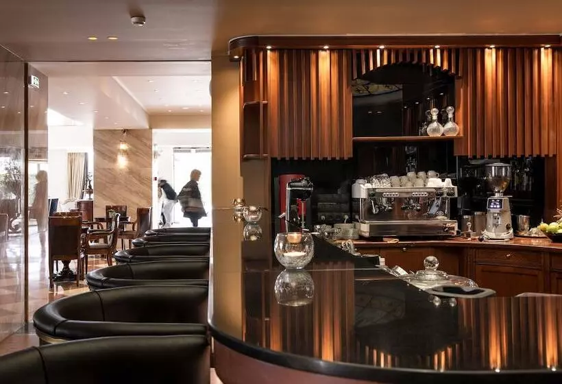 Hotel Mediterranean Palace