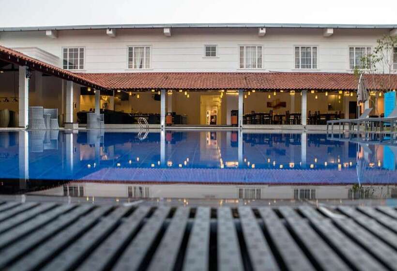 בית מלון כפרי The Covanro