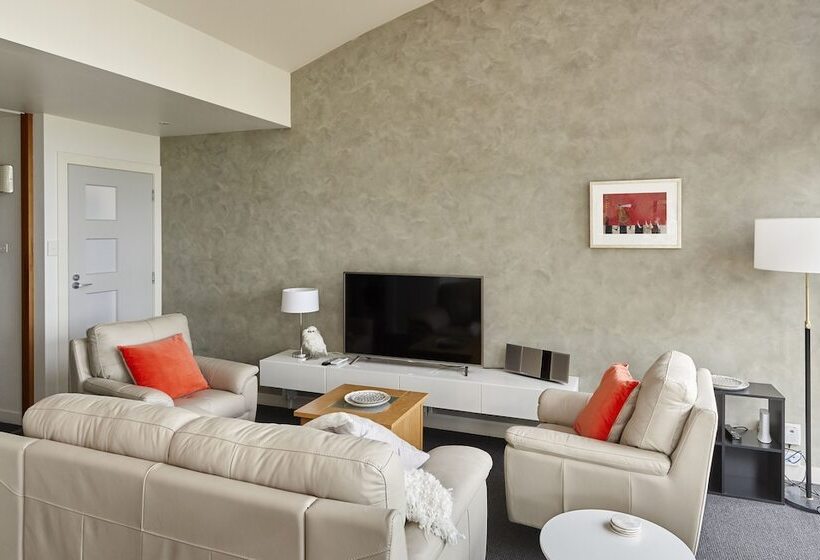 Tamar River Apartments