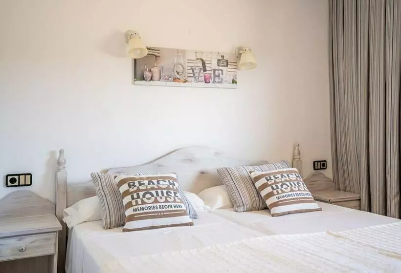 Apartamentos Barbarroja  Formentera Break