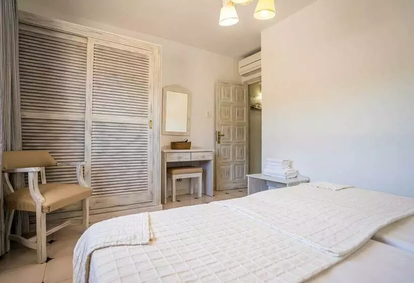 Apartamentos Barbarroja  Formentera Break