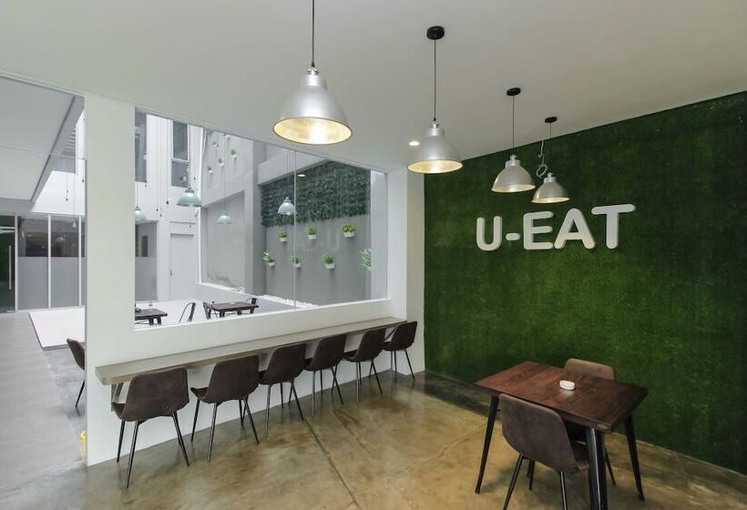 בית מלון כפרי Reddoorz Plus Near Tebet