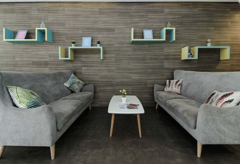 בית מלון כפרי Reddoorz Plus Near Tebet