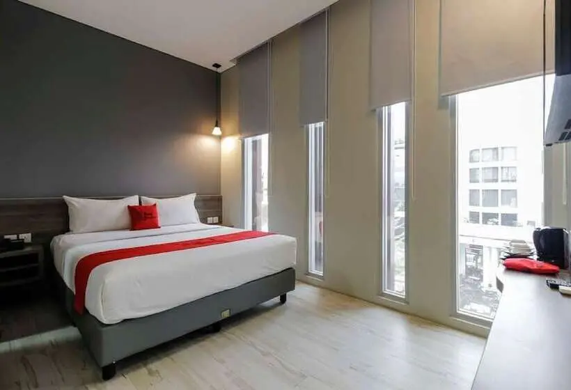 בית מלון כפרי Reddoorz Plus Near Tebet