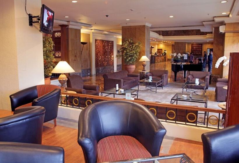 هتل Aryaduta Pekanbaru