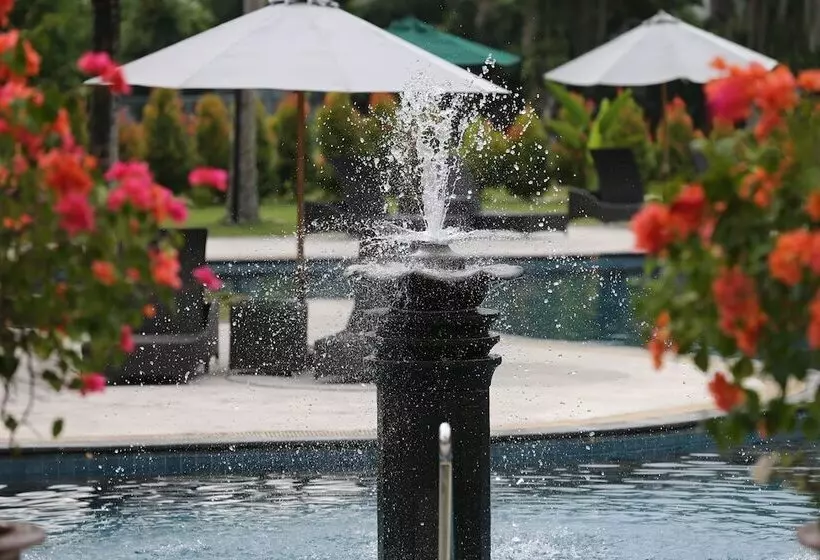 Отель Aryaduta Pekanbaru