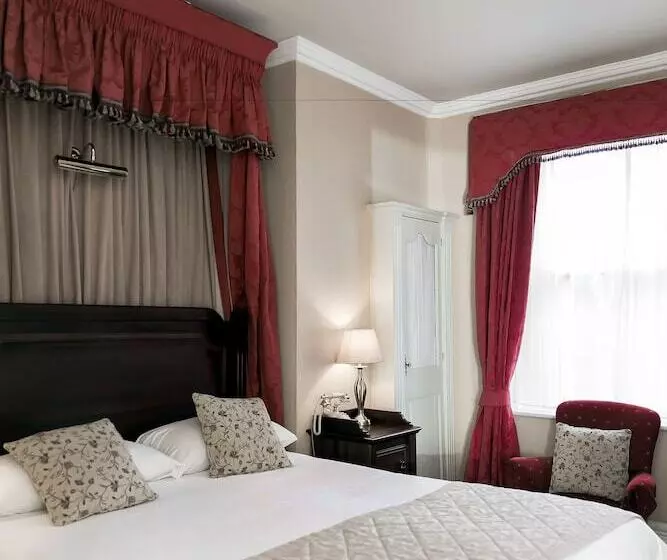 בית מלון כפרי Butlers Townhouse