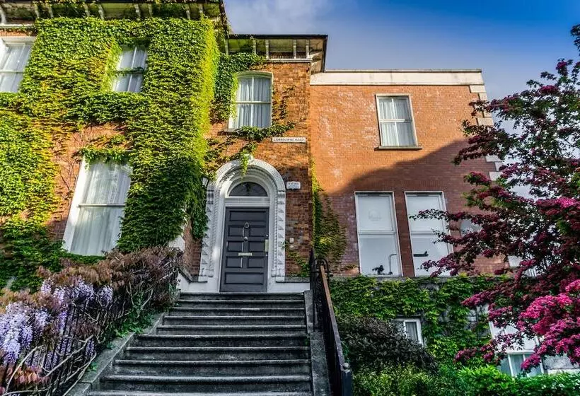 בית מלון כפרי Butlers Townhouse