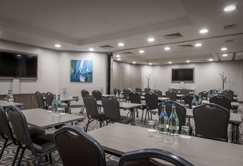 Maldron Hotel Pearse Street Dublin City