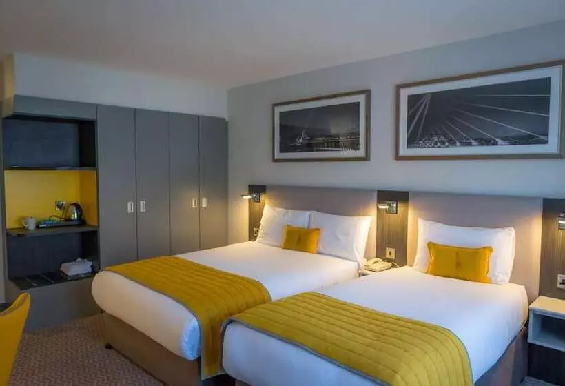 Maldron Hotel Pearse Street Dublin City