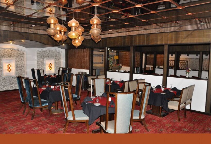 هتل Royal Tulip Al Rasheed