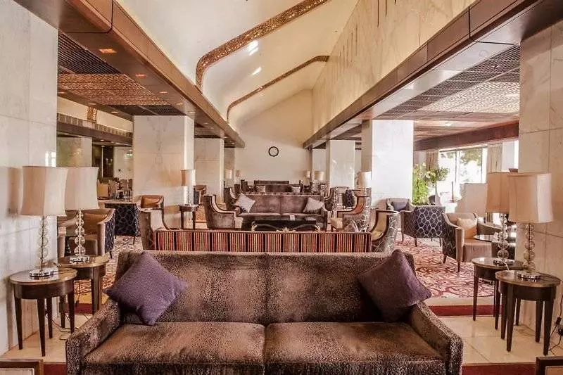 בית מלון כפרי Royal Tulip Al Rasheed