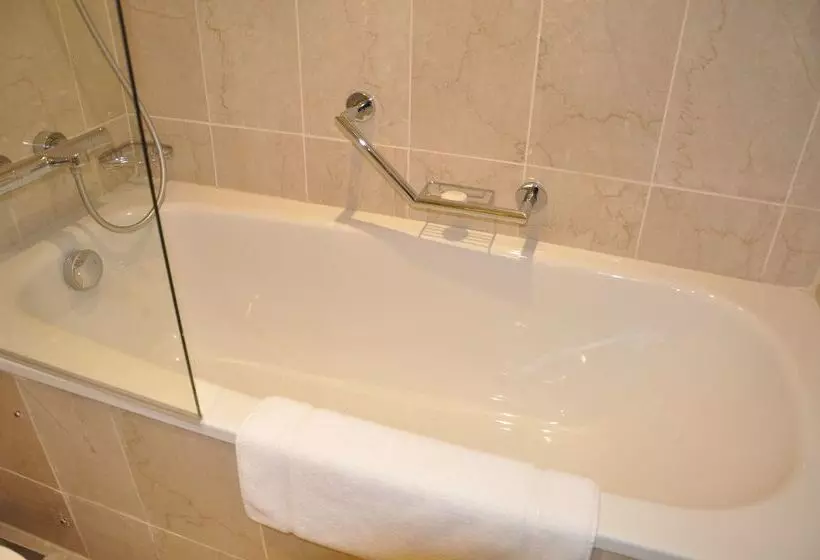 בית מלון כפרי Royal Tulip Al Rasheed