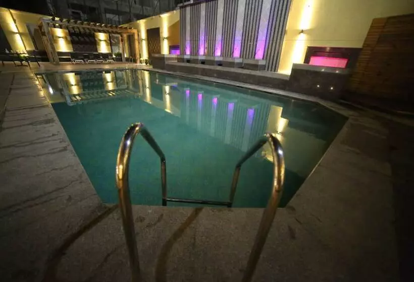 ホテル The Amayaa