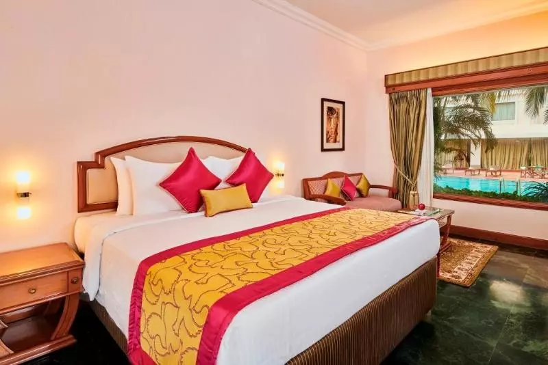 هتل The Ummed Ahmedabad Airport