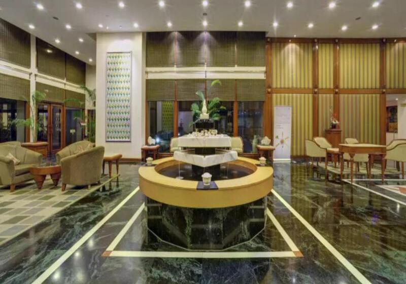 בית מלון כפרי The Ummed Ahmedabad Airport