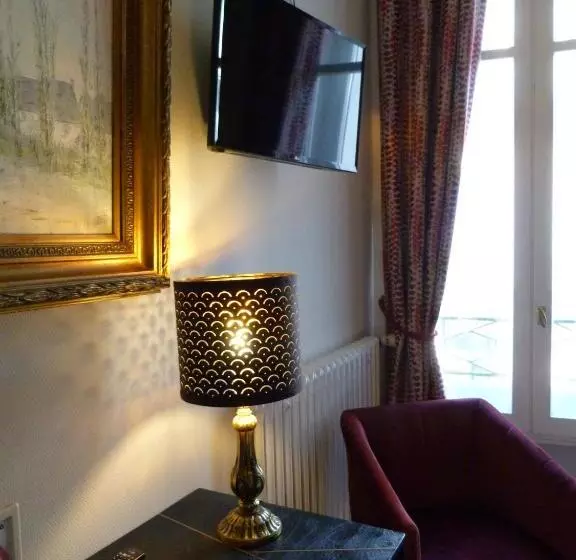 ホテル Hôtel Le Bretagne