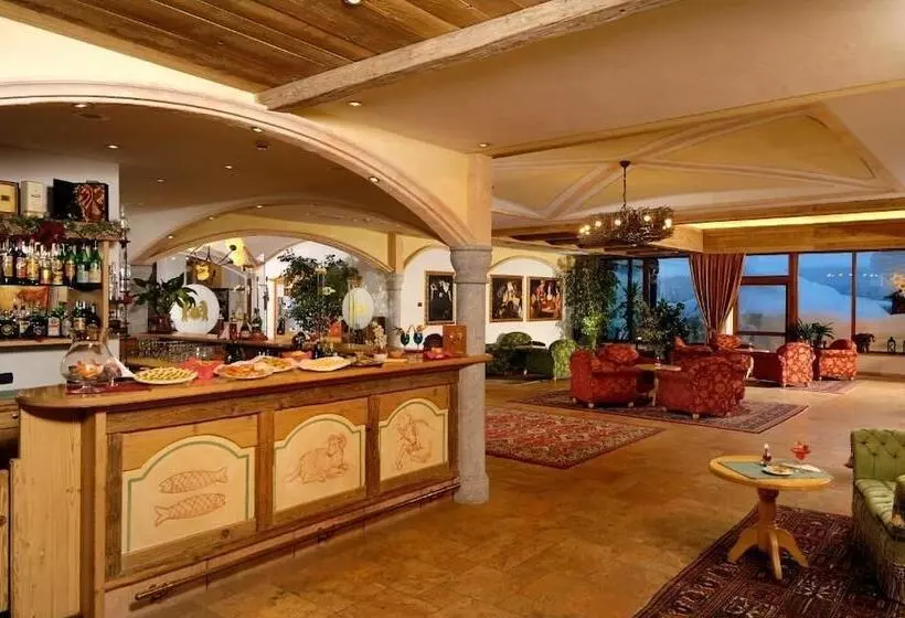 Carlo Magno Hotel Spa Resort