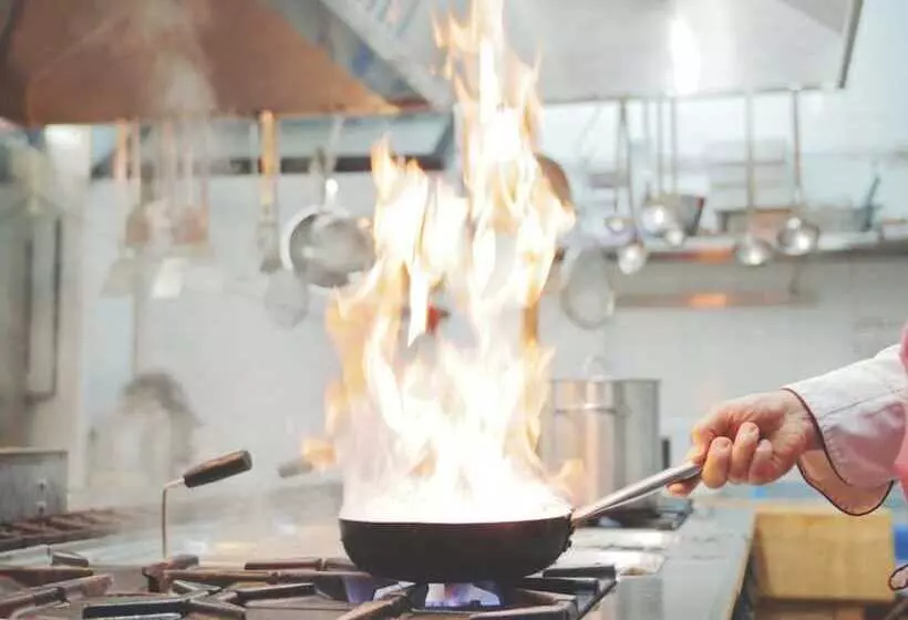 Отель Cristal Palace