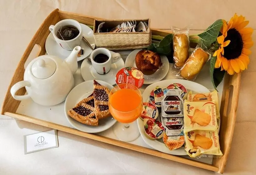 Отель Cristal Palace