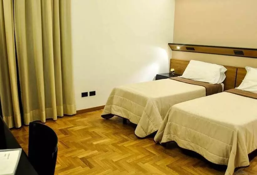 Отель Cristal Palace