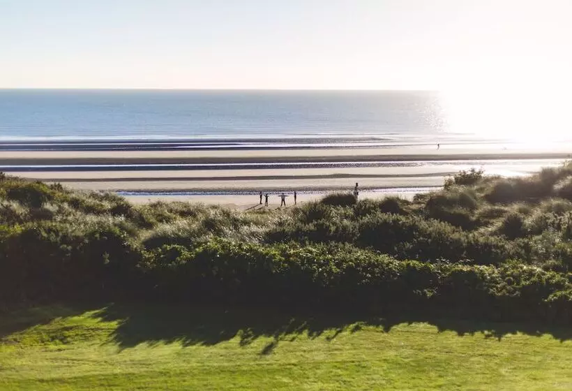 Отель Portmarnock Resort & Jameson Golf Links