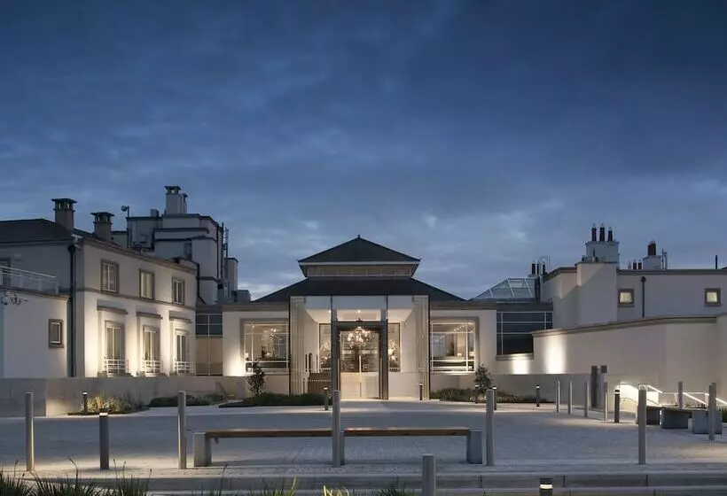 Отель Portmarnock Resort & Jameson Golf Links
