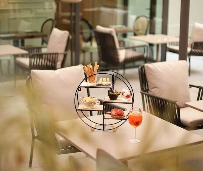 Worldhotel Casati 18