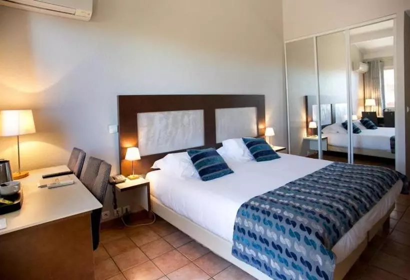 ホテル Hôtel L Arapède