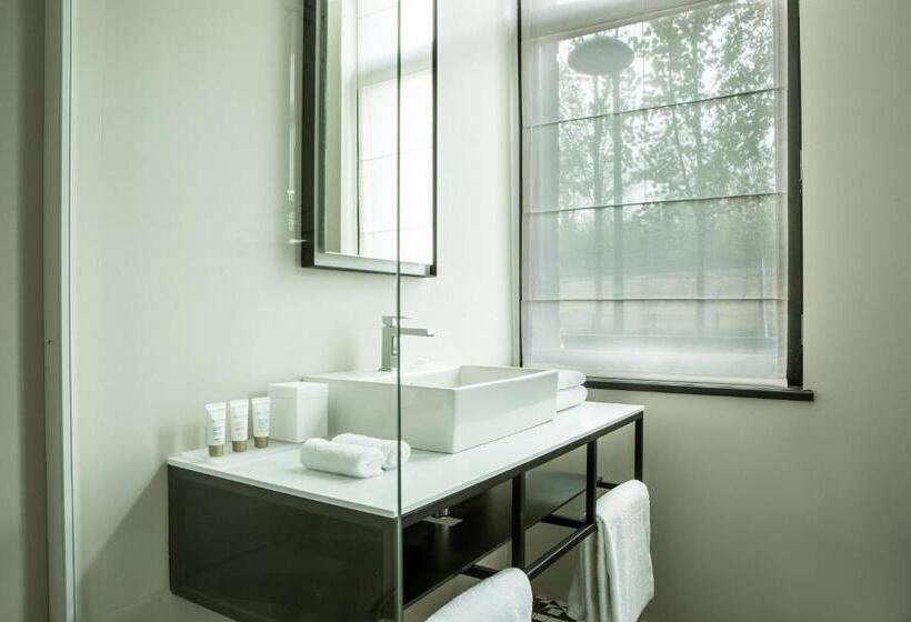 בית מלון כפרי Louvrelens  Esprit De France