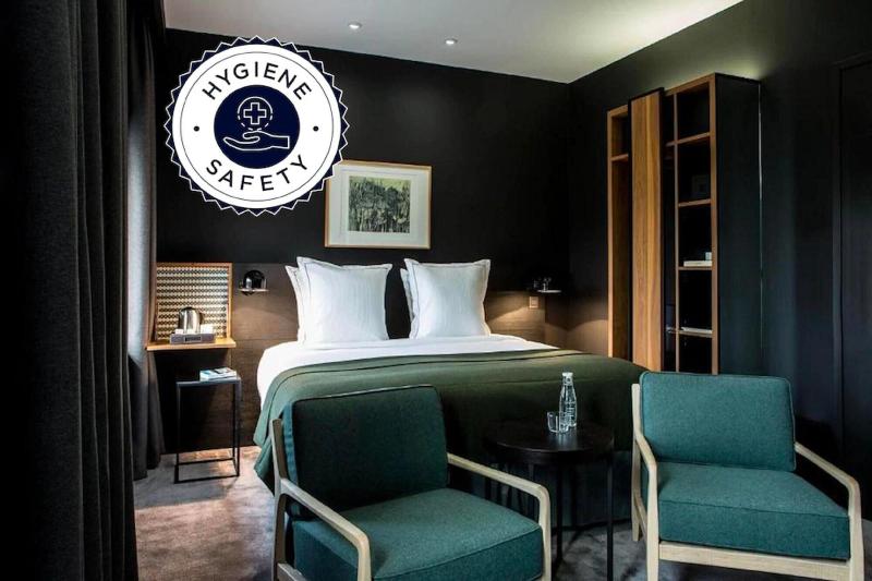 בית מלון כפרי Louvrelens  Esprit De France