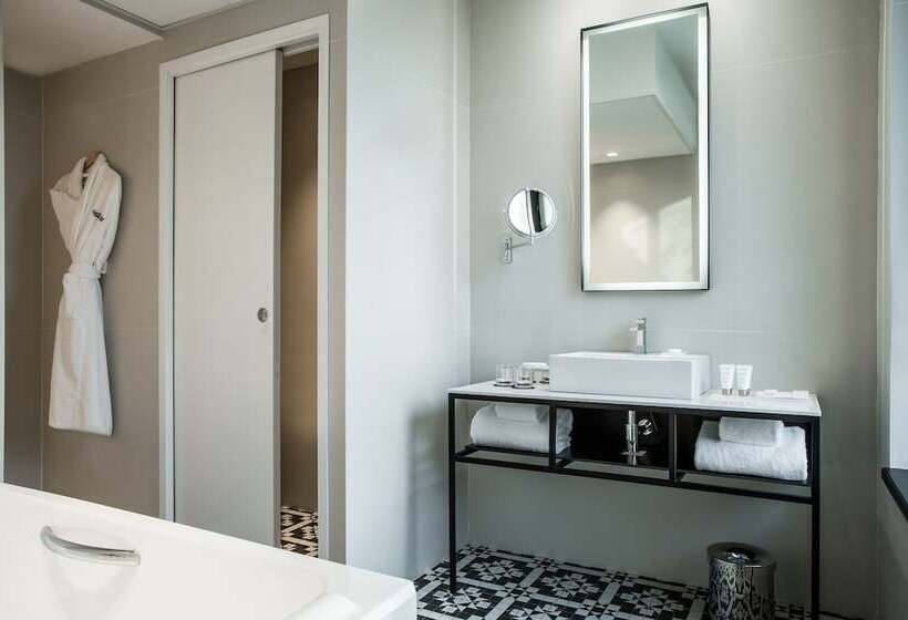 בית מלון כפרי Louvrelens  Esprit De France