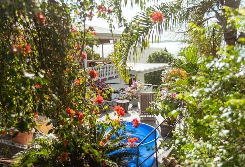 Hotelli Bora Vaite Lodge